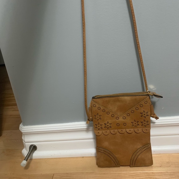 Purses - Picture 6 of 6